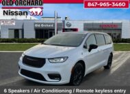 2024 Chrysler Pacifica Plug-In Hybrid Select Van Passenger Van