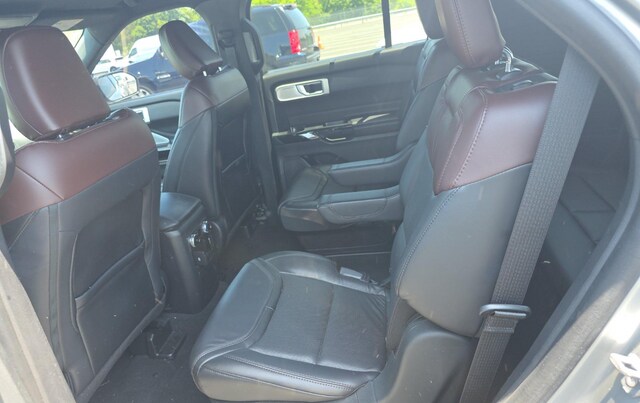 2022 Ford Explorer Platinum SUV