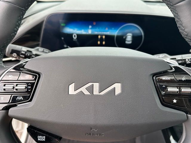 2023 Kia Niro EV Wave SUV