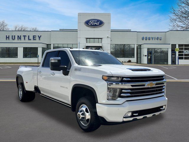 2022 Chevrolet Silverado 3500 HD High Country Truck Crew Cab
