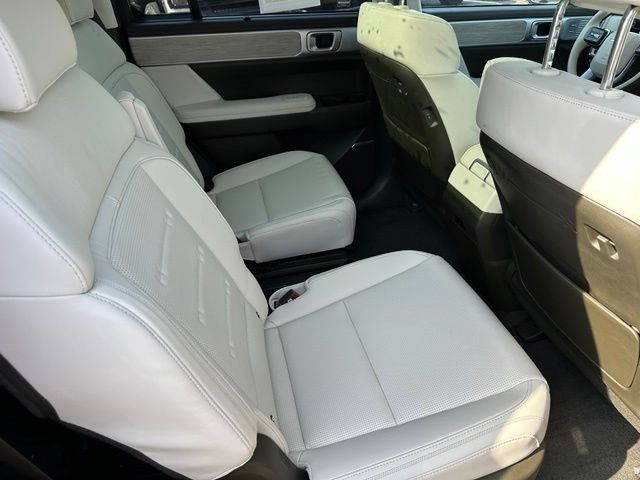 2025 Hyundai Santa Fe Hybrid Calligraphy SUV