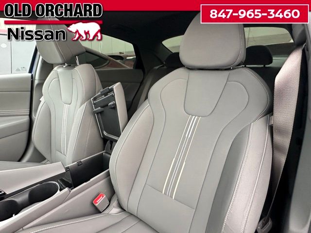 2025 Hyundai Elantra SEL Convenience Sedan