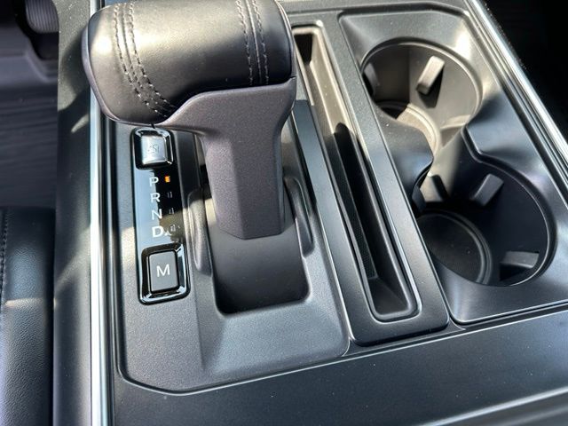 2023 Ford F-150 Raptor Truck SuperCrew Cab