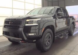 2025 Nissan Frontier PRO-4X Truck Crew Cab