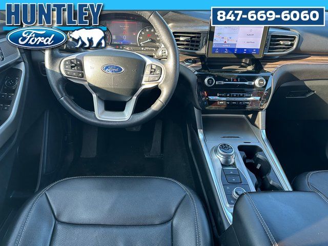 2023 Ford Explorer Limited SUV