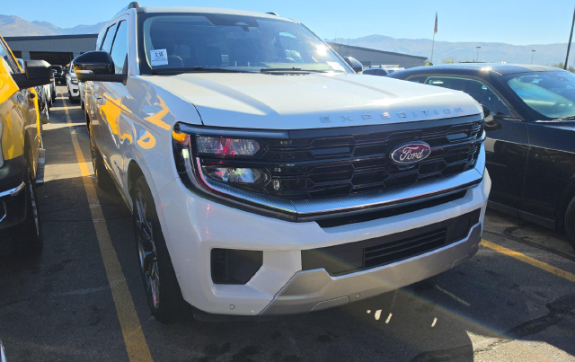 2025 Ford Expedition Platinum SUV