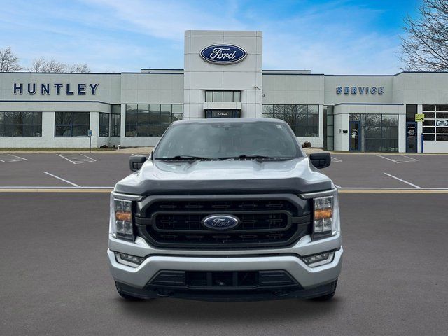 2022 Ford F-150 XLT Truck SuperCrew Cab