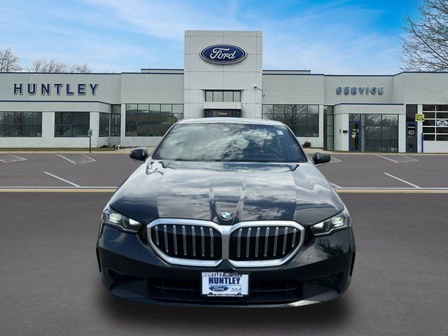 2025 BMW 530i 530i xDrive Sedan