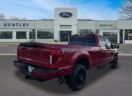 2022 Ford F-350 Lariat Truck Crew Cab