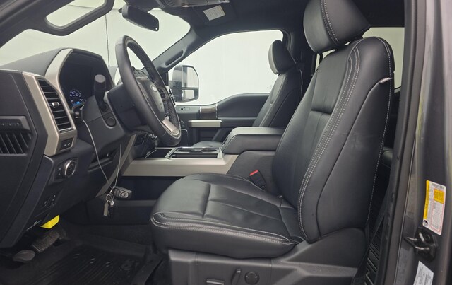 2022 Ford F-250 Lariat Truck Crew Cab