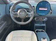 2025 MINI SE Countryman Signature Plus SUV