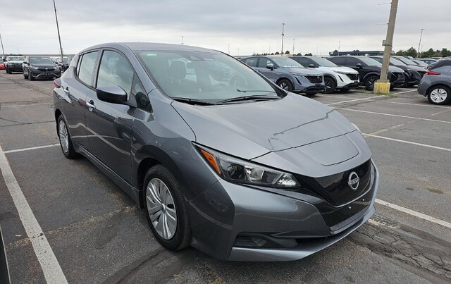 2025 Nissan LEAF S Hatchback