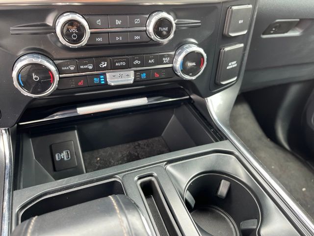 2023 Ford F-150 Lariat Truck SuperCrew Cab