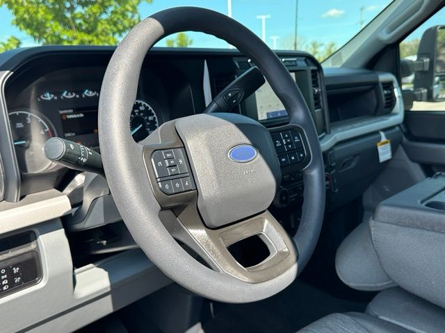 2023 Ford F-250 XL Truck Crew Cab