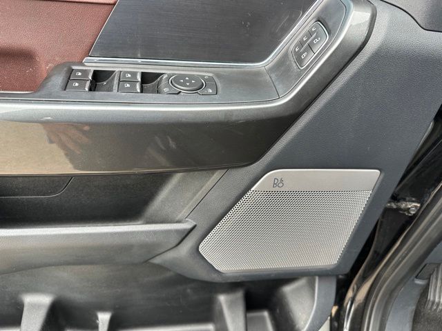 2022 Ford F-150 Lariat Truck SuperCrew Cab
