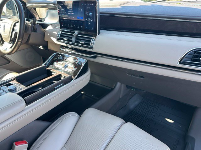 2023 Lincoln Navigator L Reserve SUV