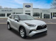 2024 Toyota Highlander LE SUV