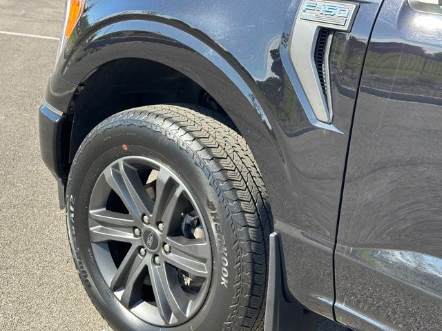 2023 Ford F-150 XLT Truck SuperCrew Cab