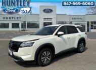 2023 Nissan Pathfinder SL SUV