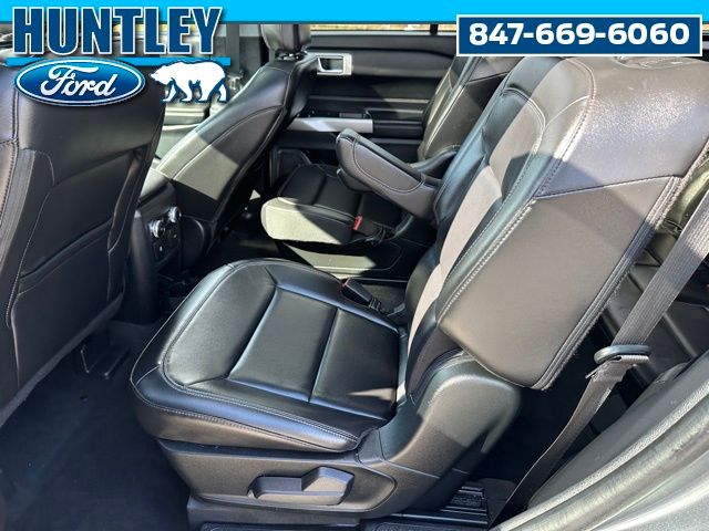 2023 Ford Explorer XLT SUV