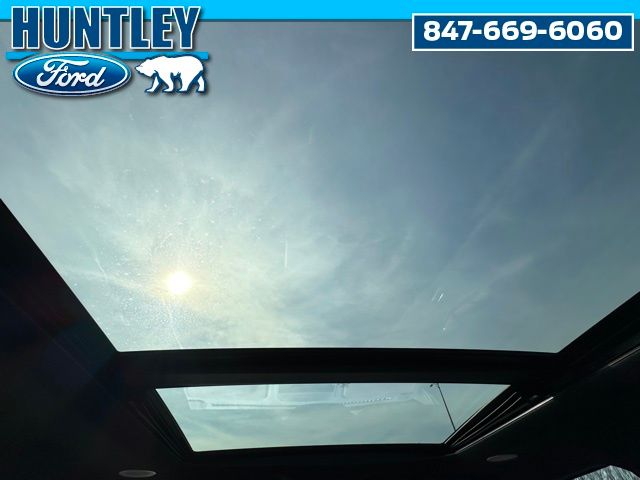 2022 Ford F-150 Lariat Truck SuperCrew Cab