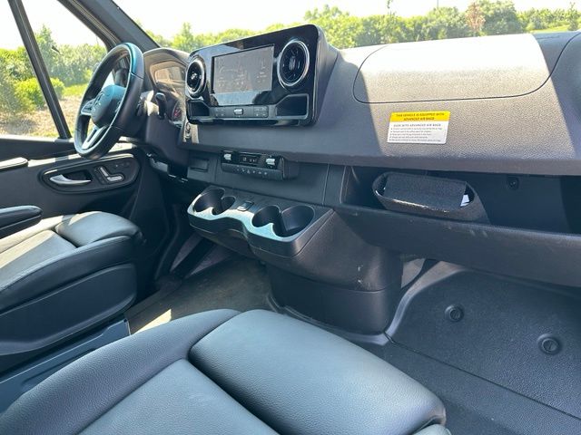 2024 Mercedes-Benz Sprinter 2500 Crew 144 WB Van