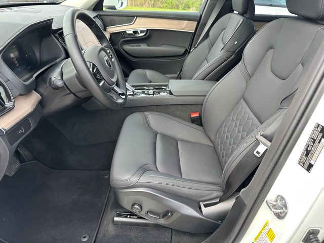 2025 Volvo XC90 B6 Plus 7-Seater SUV