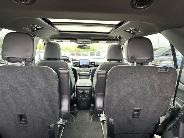 2023 Ford Explorer ST-Line SUV