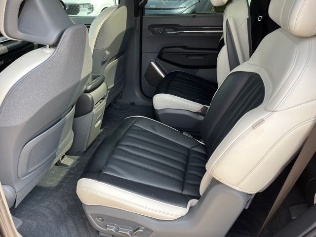 2024 Kia EV9 GT-Line SUV