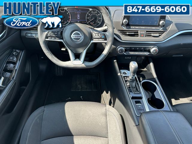 2022 Nissan Altima 2.5 SV Sedan