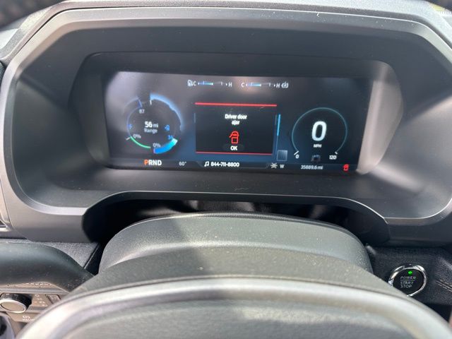 2022 Ford F-150 Lightning Lariat Truck SuperCrew Cab