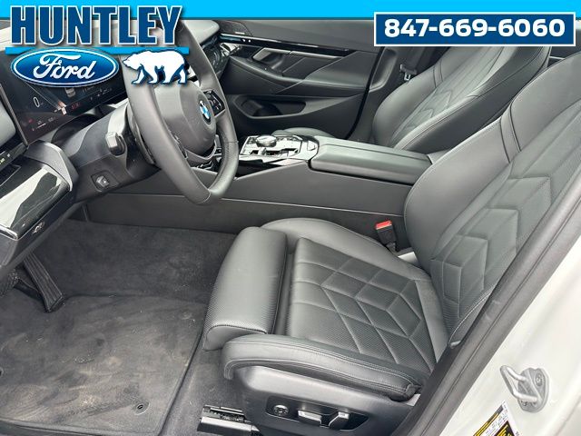 2025 BMW 530i 530i xDrive Sedan