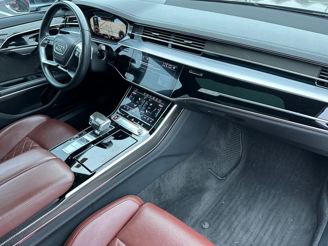 2021 Audi S8 4.0T Sedan