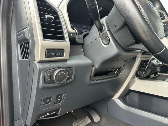 2022 Ford F-250 Lariat Truck Crew Cab