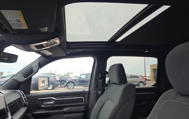 2025 Ram 1500 Big Horn/Lone Star Truck Crew Cab