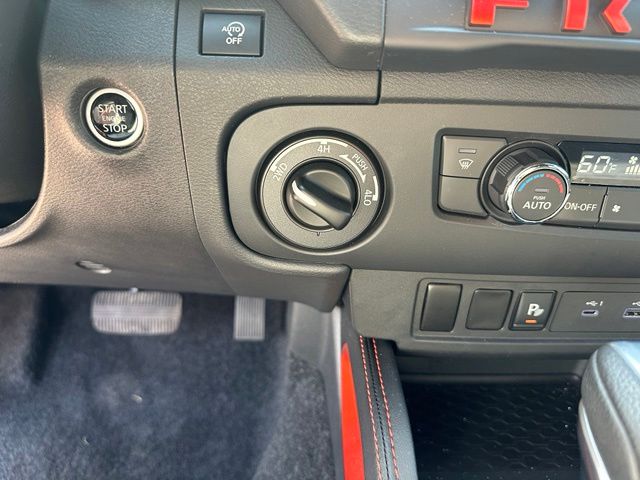 2025 Nissan Frontier PRO-4X Truck Crew Cab