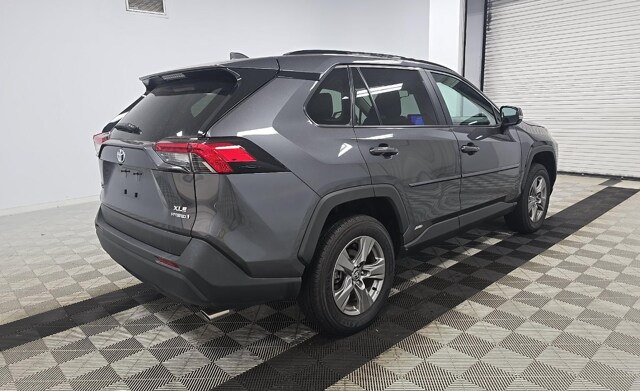 2024 Toyota RAV4 Hybrid XLE SUV