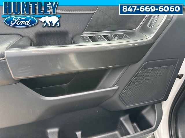2023 Ford F-150 XLT Truck SuperCrew Cab