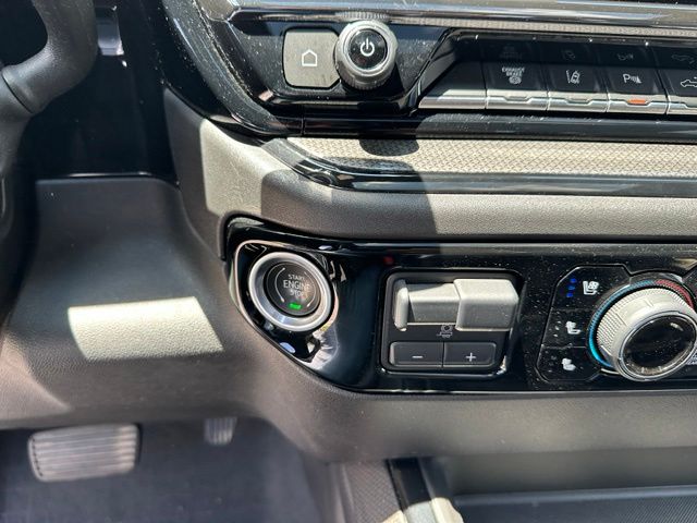 2024 Chevrolet Silverado 2500 HD ZR2 Truck Crew Cab