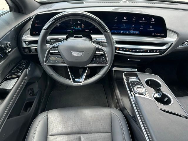 2024 CADILLAC LYRIQ Luxury SUV