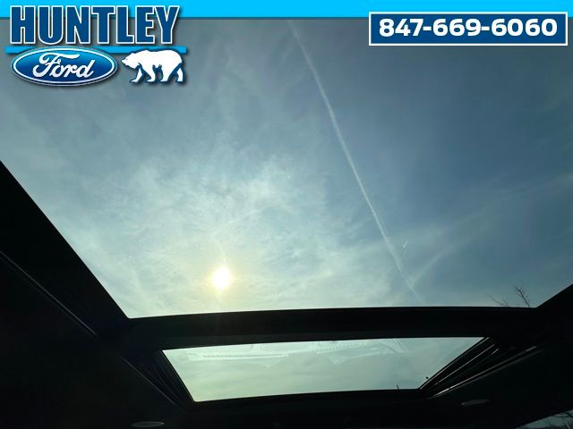 2022 Ford F-150 Raptor Truck SuperCrew Cab