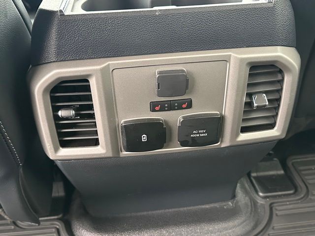 2022 Ford F-250 Lariat Truck Crew Cab