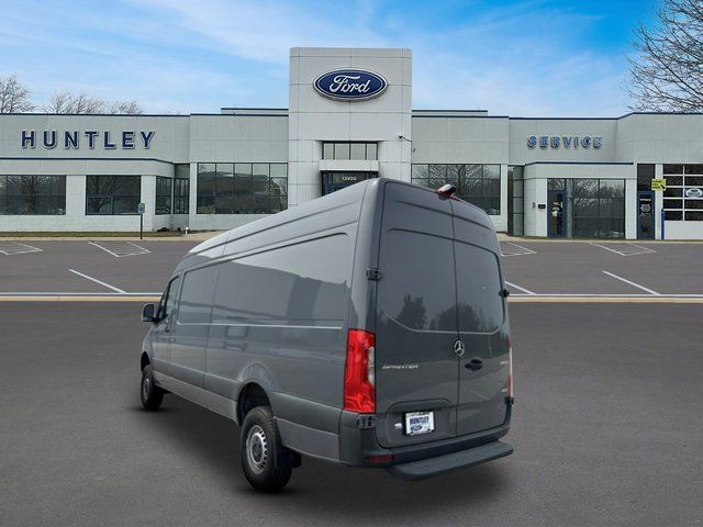 2024 Mercedes-Benz Sprinter 2500 Cargo 170 WB Van