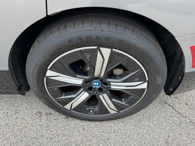 2023 BMW iX M60 SUV