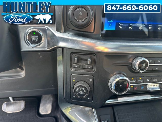 2022 Ford F-150 Lariat Truck SuperCrew Cab