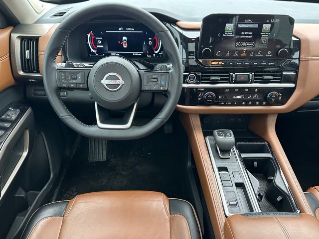 2024 Nissan Pathfinder Platinum SUV