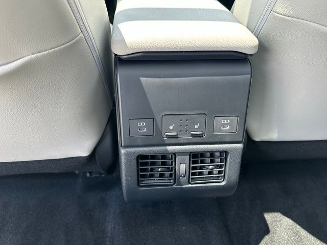2024 Toyota bZ4X Limited SUV