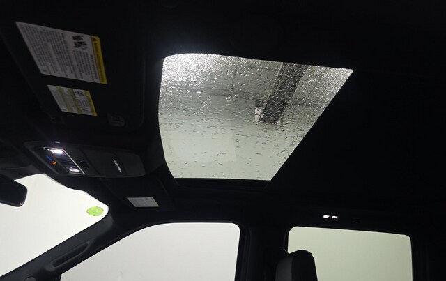 2025 Ford F-150 Lariat Truck SuperCrew Cab