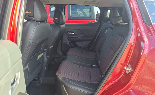2025 Nissan Kicks SR SUV