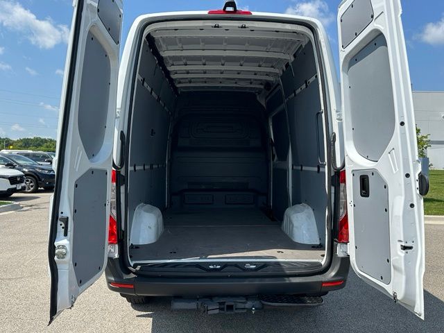 2025 Mercedes-Benz Sprinter 2500 Cargo 144 WB Van Cargo Van
